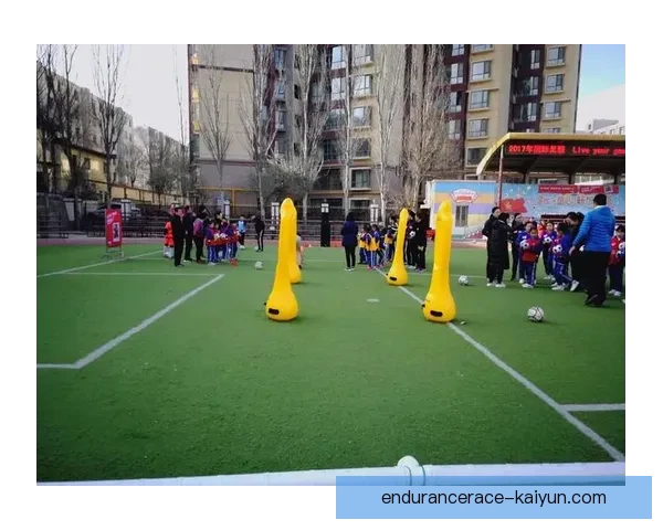 Osimhen 回顾童年足球梦想启蒙，展现坚定追梦信念