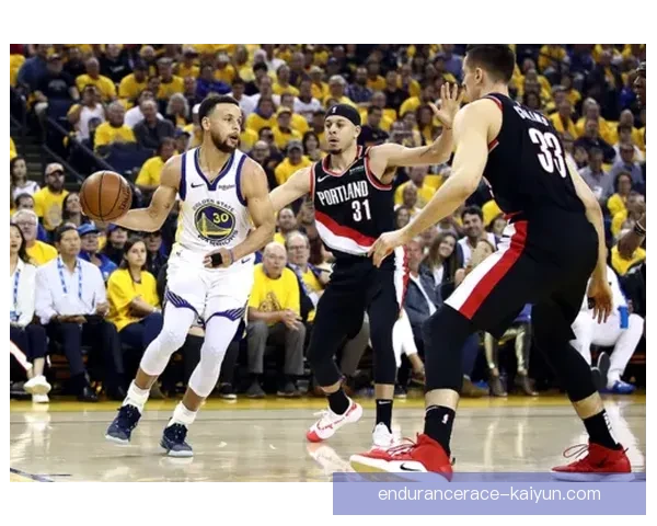 里昂主帅战术风格解析：强调控球与高位逼抢