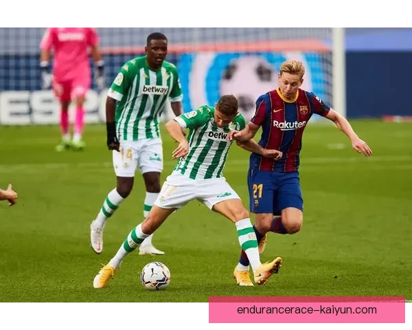 莫利纳传中准确率提升，边路进攻表现稳健